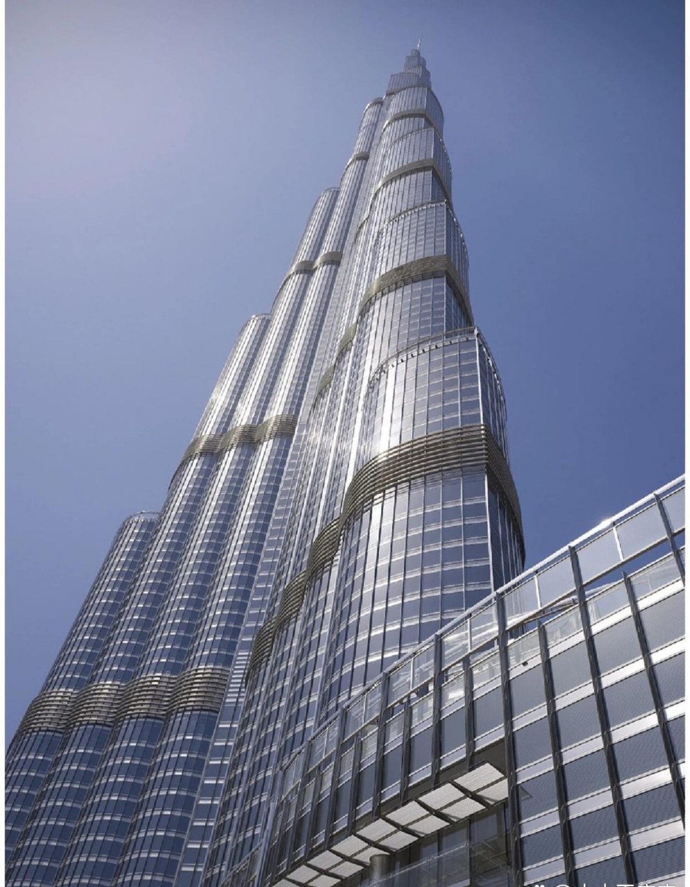 迪拜哈利法塔828m,99是当代超高层建筑大师91艾德里安