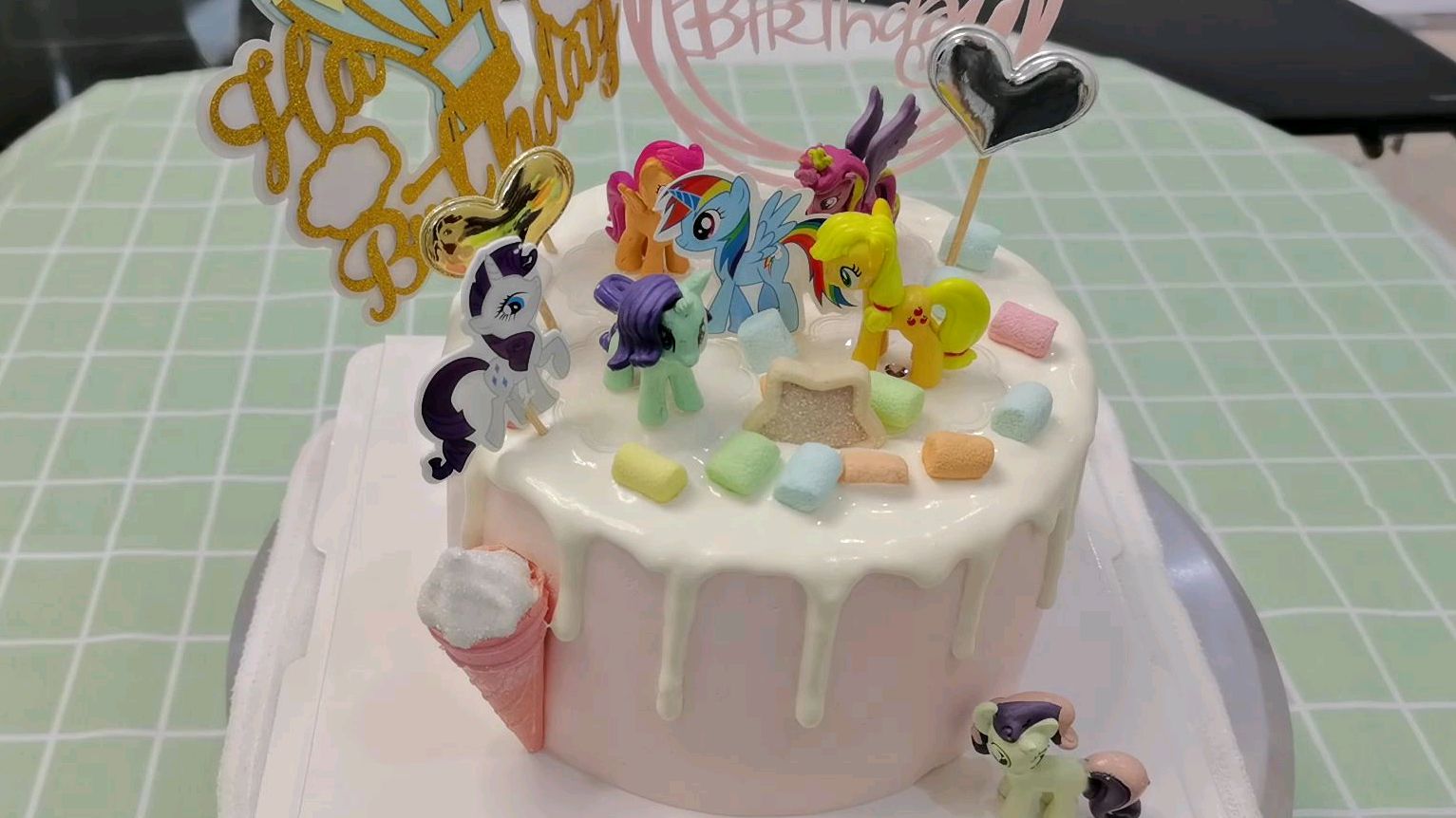 美好的童年一生受益,小马宝莉主题蛋糕,甜甜的童年记忆