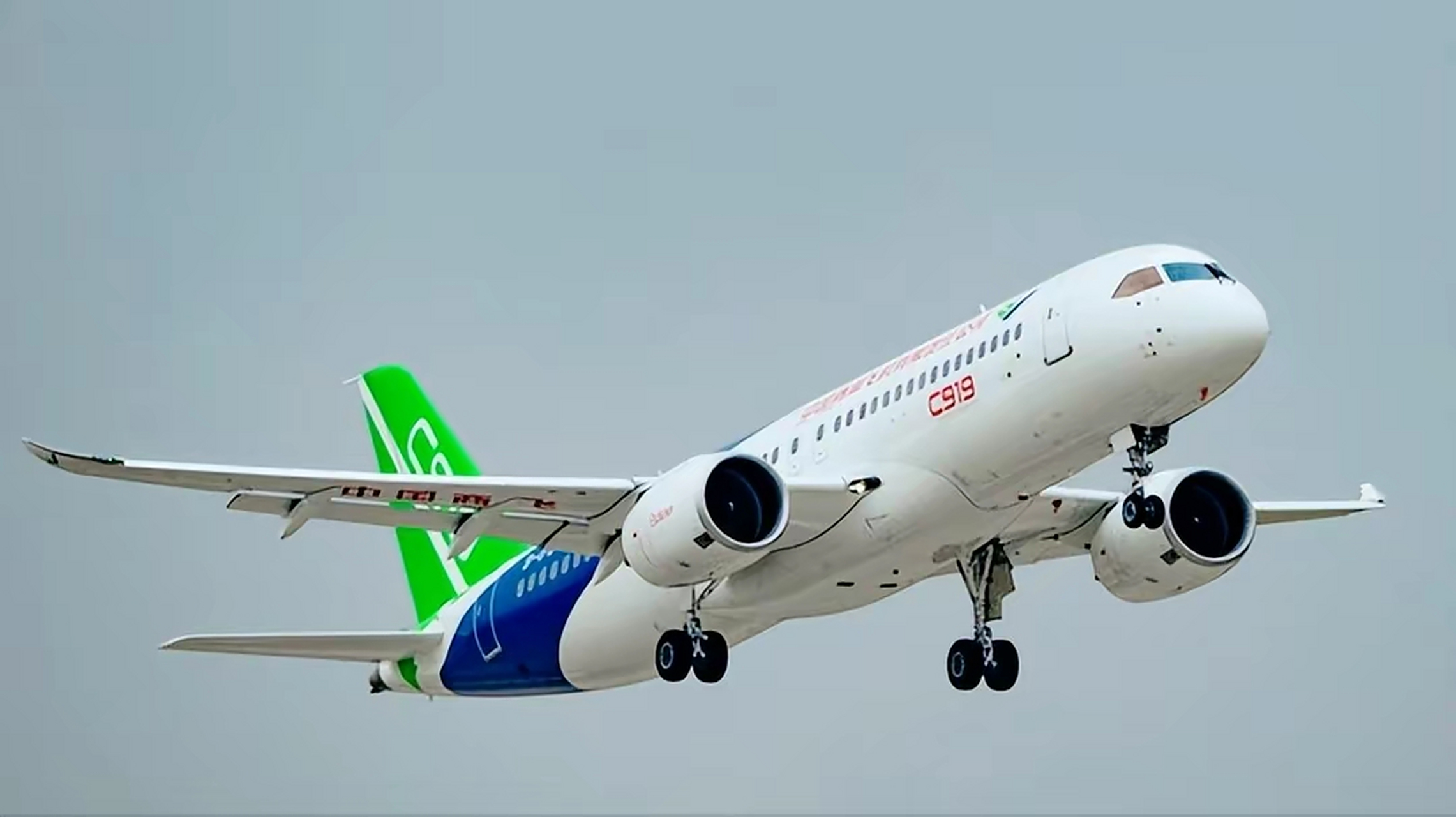 c919客机订单量突破1000架,万事开头难,许多国家也都曾在大飞机制造上