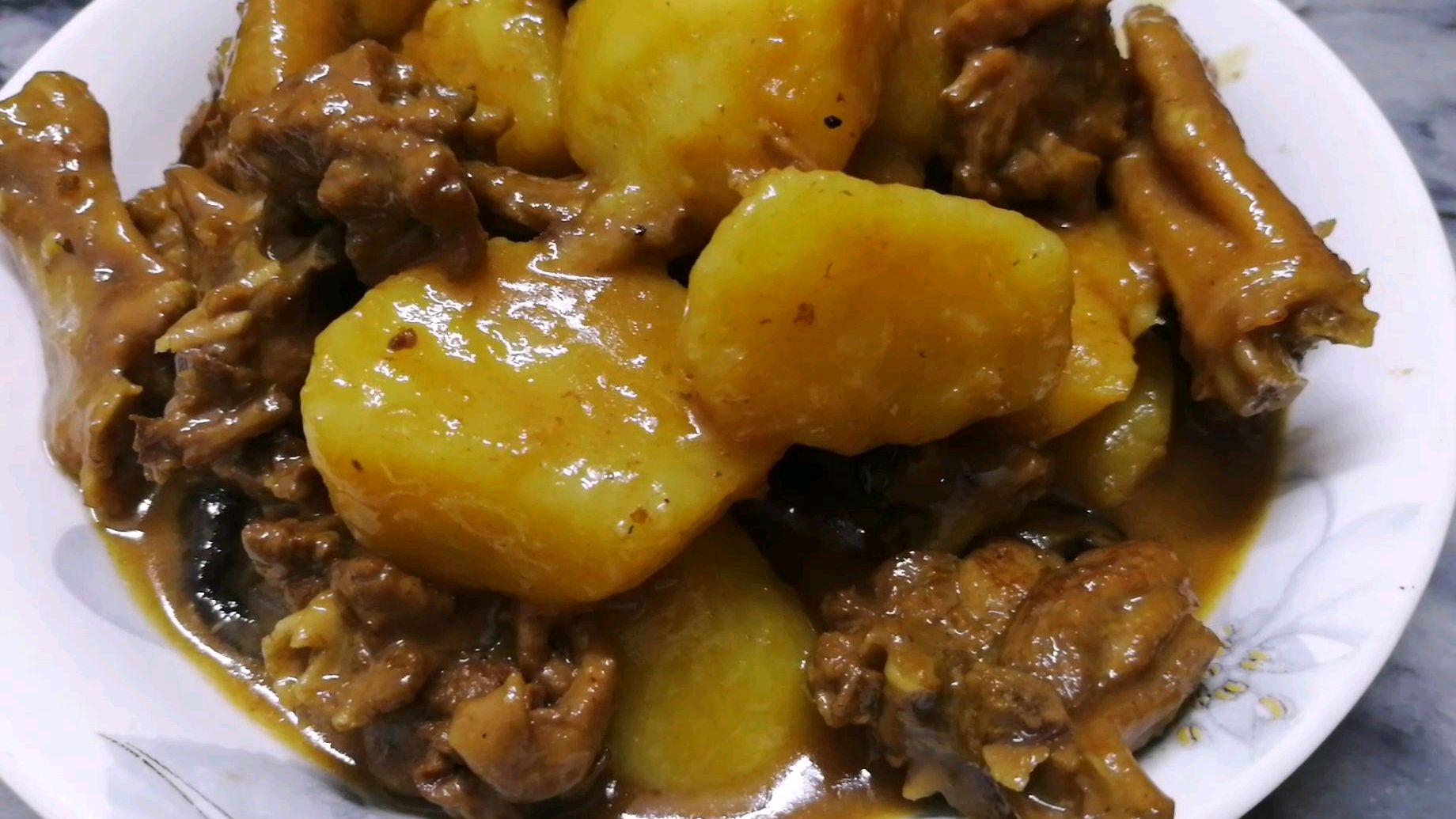 土豆焖鸭肉,这种做法又香又下饭