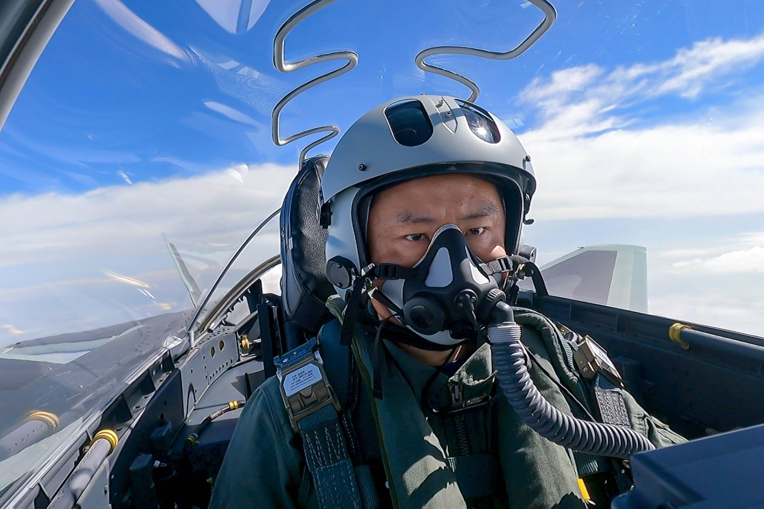 高中生空军招飞流程是什么?高中生考空军飞行员成功率大么?