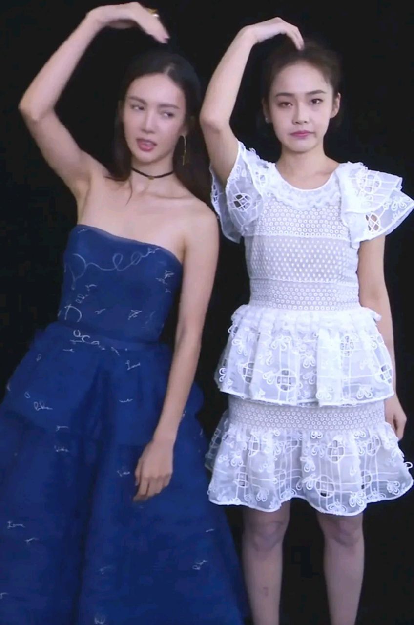 哈哈,张佳宁金晨爱心大比拼,最后 张佳宁把金晨气走了[捂脸][捂脸]