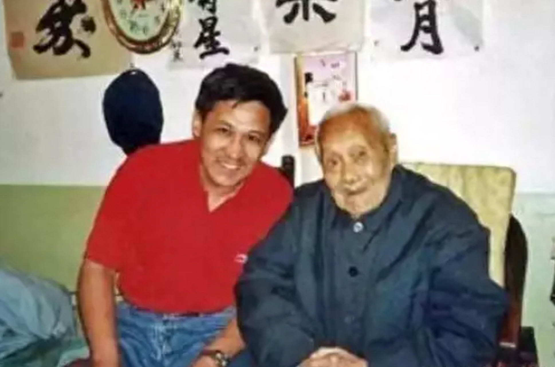 1912年,父亲举刀挥向儿子,随着"咔嚓"一声,孙耀庭惨叫声响起,他"净身"