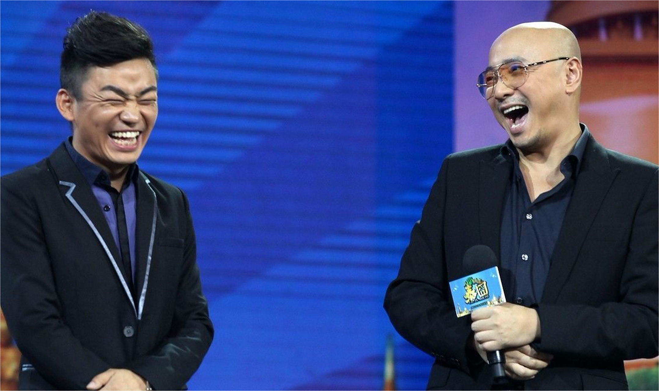 2012年,徐峥筹备自己的处女作导演并主演的电影《泰囧》,但面临着资金