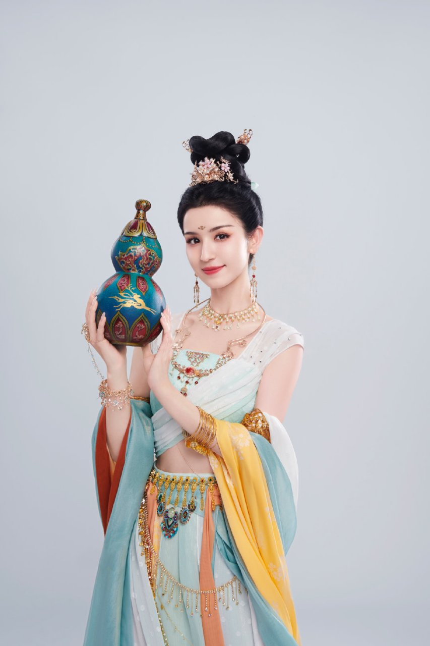 哈妮克孜高清壁纸头像(三十四)[给你小心心]