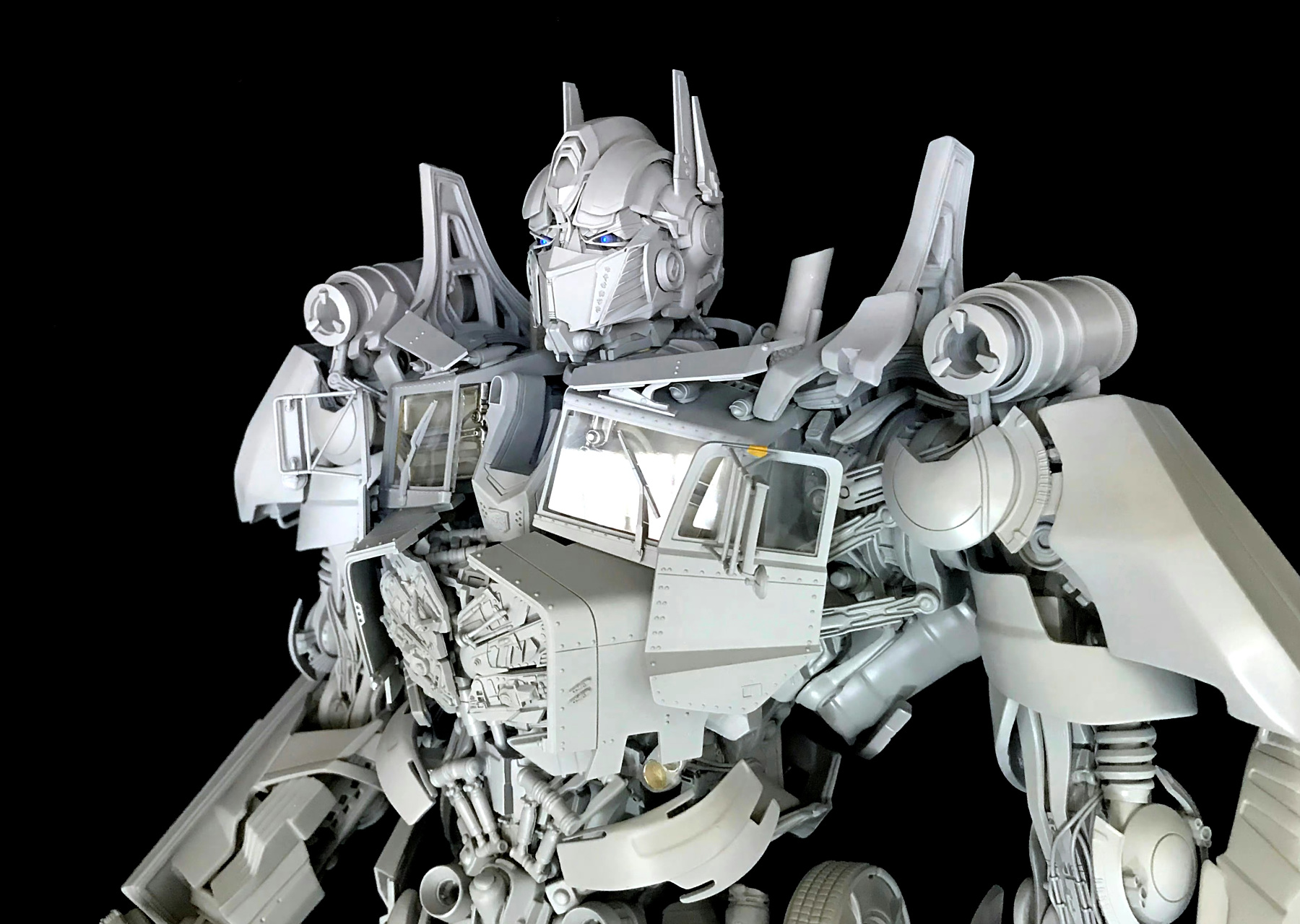 模型欣赏:宇宙兄弟工作室 变形金刚3月黑之时 擎天柱雕像灰模.