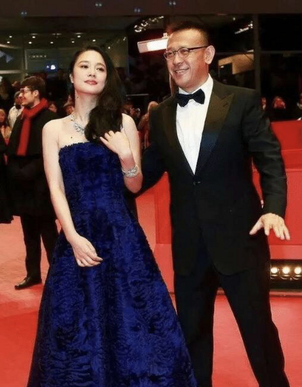 姜文老婆周韵,这身材和颜值,在所有的导演太太团里,确实可以排名第一