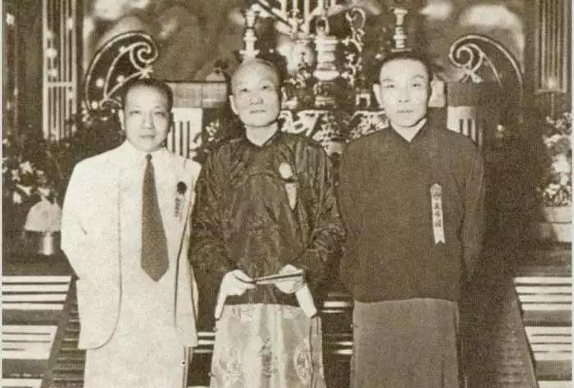 老照片  右起 杜月笙,张啸林,黄金荣民国青帮三巨头合影