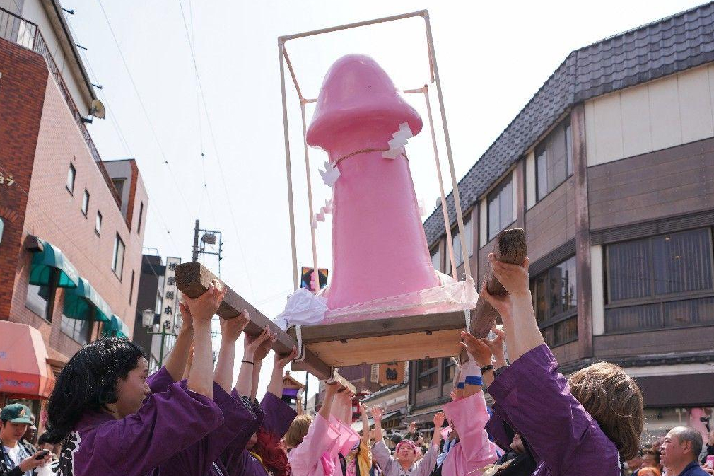 日本生育节雕像图片