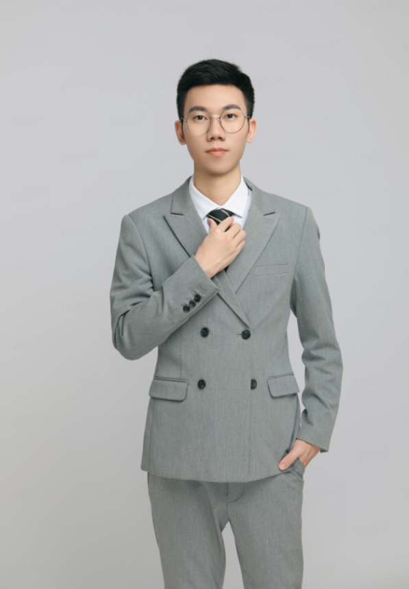 伊的家护肤老师占锋感情和热爱是最好的护肤产品