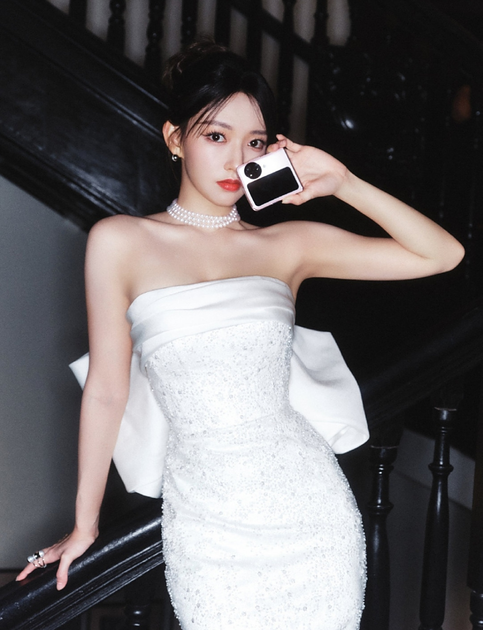 程潇# 性感妩媚的眼神,肤白貌美的容颜,白皙水嫩的大长腿,性感妖娆的