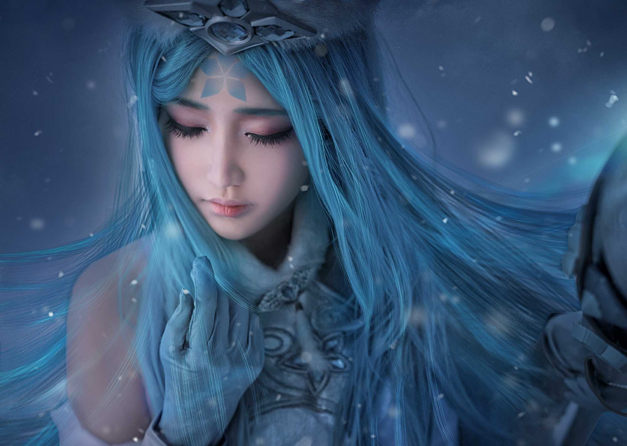 王昭君的冰雪之华cos正片,如梦似幻,美得不似在人间