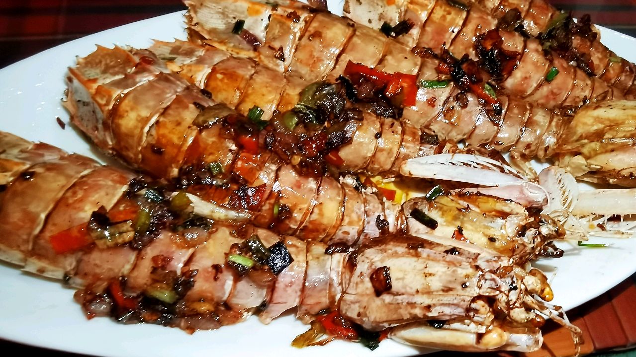 130元买6只皮皮虾,制作出椒盐皮皮虾,咸香辣入味太好吃了