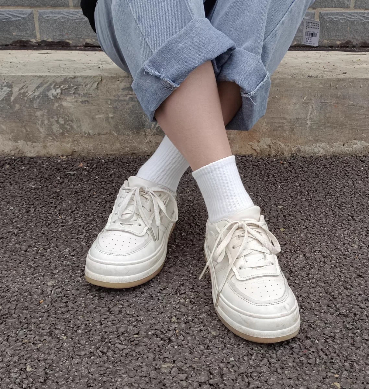 我对白袜没有抵抗力,好喜欢哇