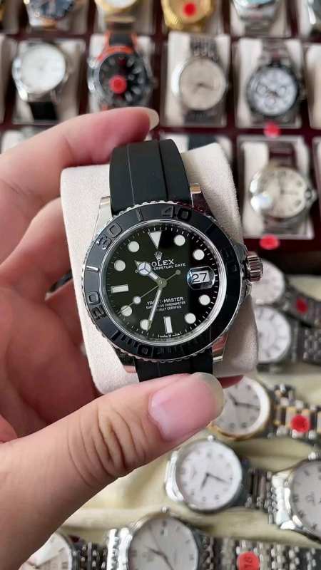 劳力士白金游艇的设计非常时尚潮流,符合年轻男士的审美要求-度小视