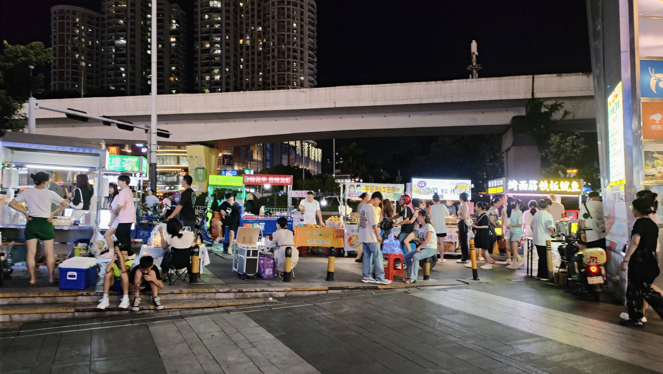 深圳横岗大厦老板图片