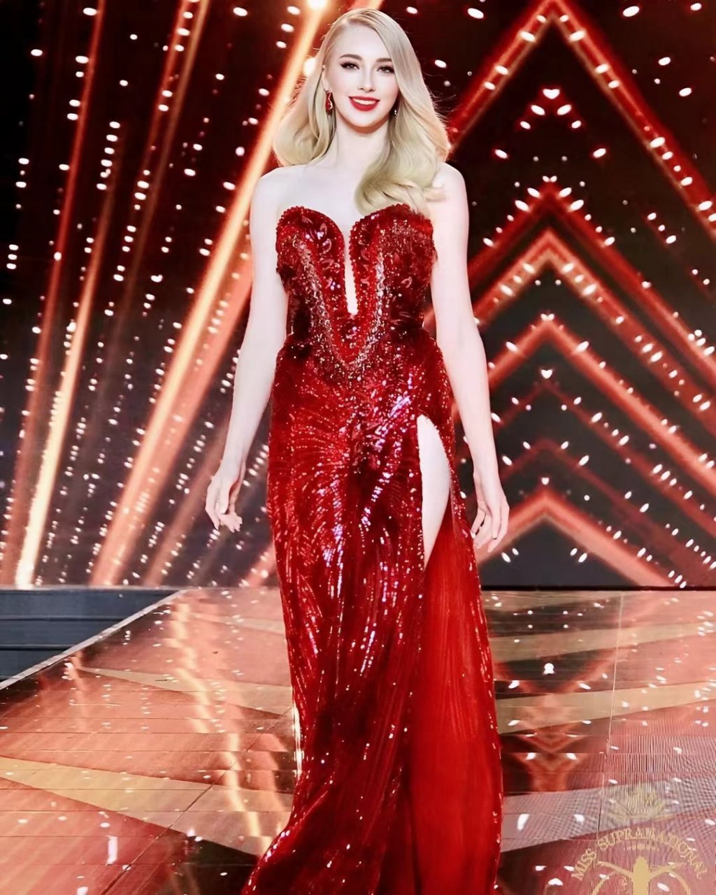 德国小姐姐jasmin selberg赢得2022年国际小姐选美大赛冠军,她就是新