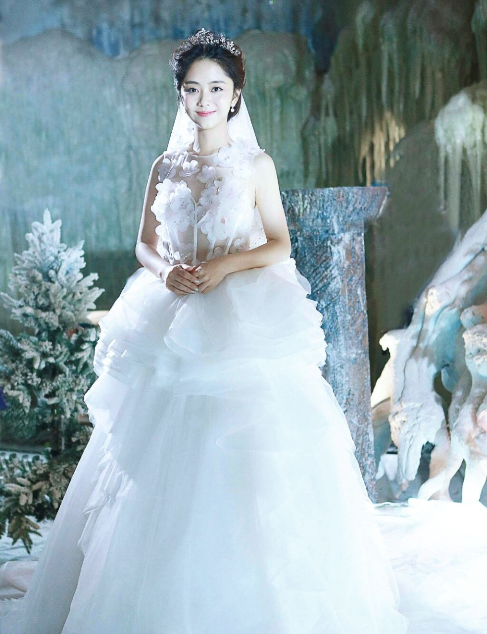 《狐狸的夏天》是一部由著名演员谭松韵主演的青春偶像剧.