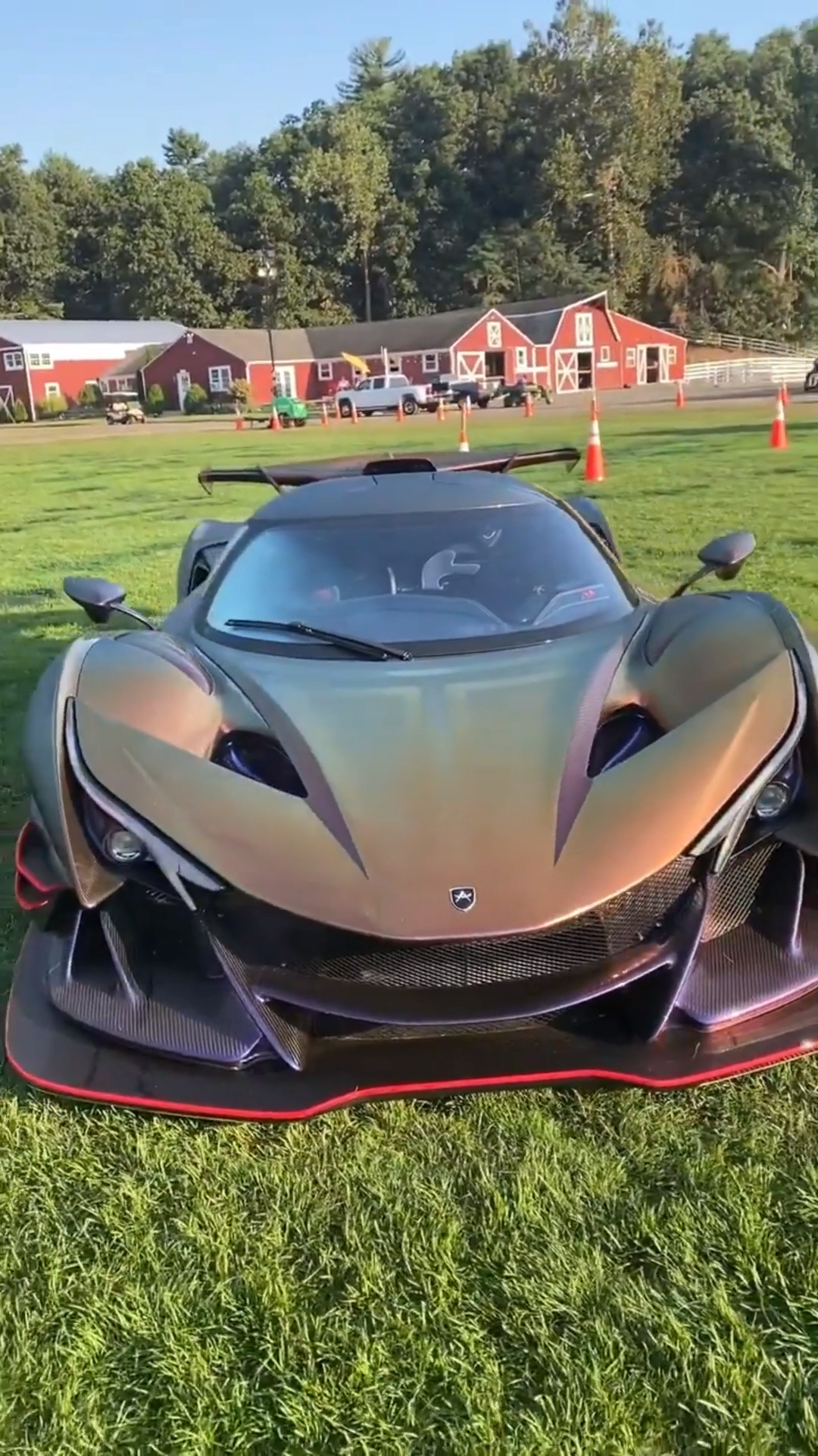 全球限量十台顶级超跑apolloie金龙,曾在国内参展过-度小视