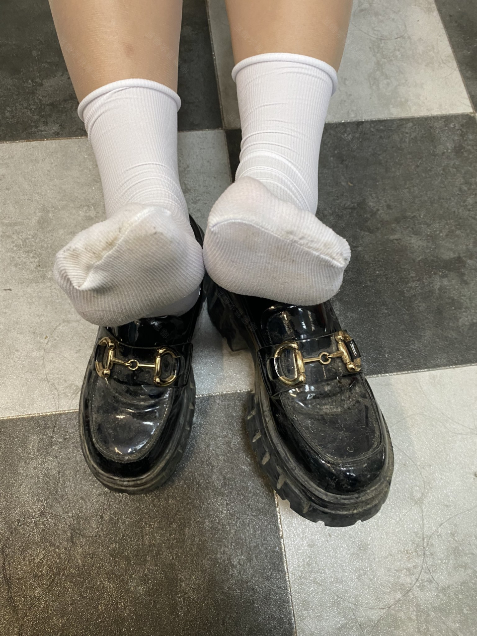 小皮鞋和白袜子代表了什么?#美脚