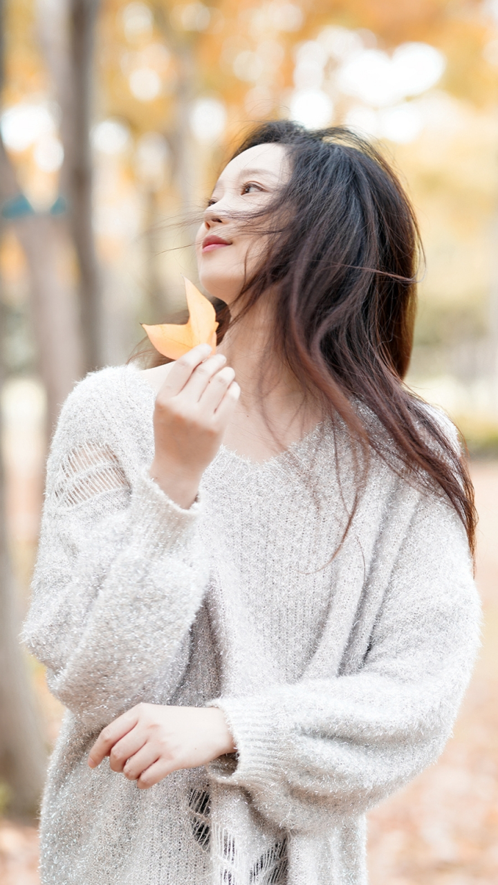 气质美少妇李喵喵[鲜花]