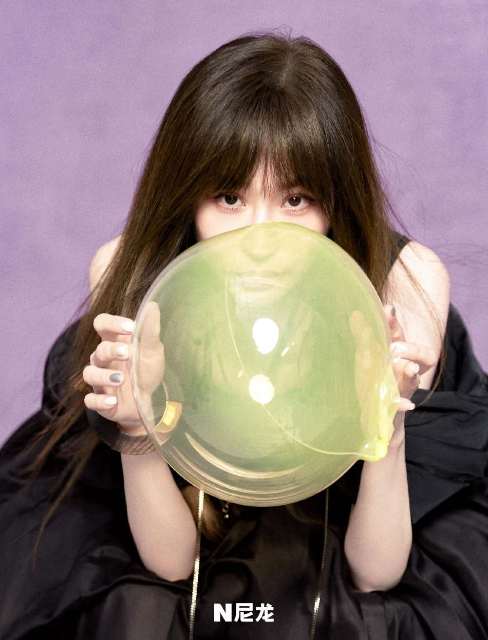 组图：王心凌乘风破浪夺冠后首登封面甜心教主尝试另类风格