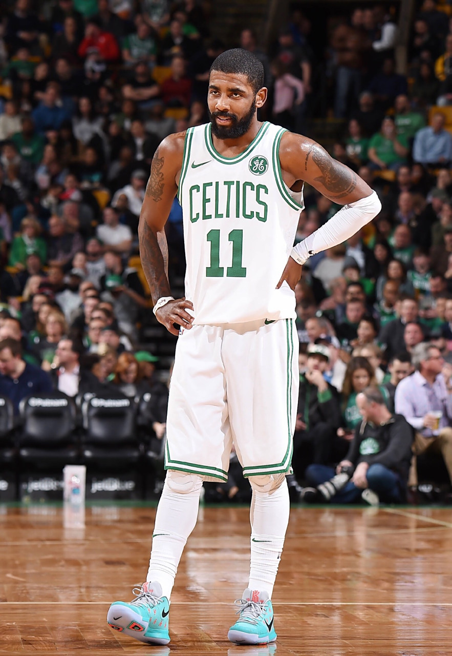 我个人认为几乎不可能,我不否认巴克利的球技,别说是巴克利了,就耸乔