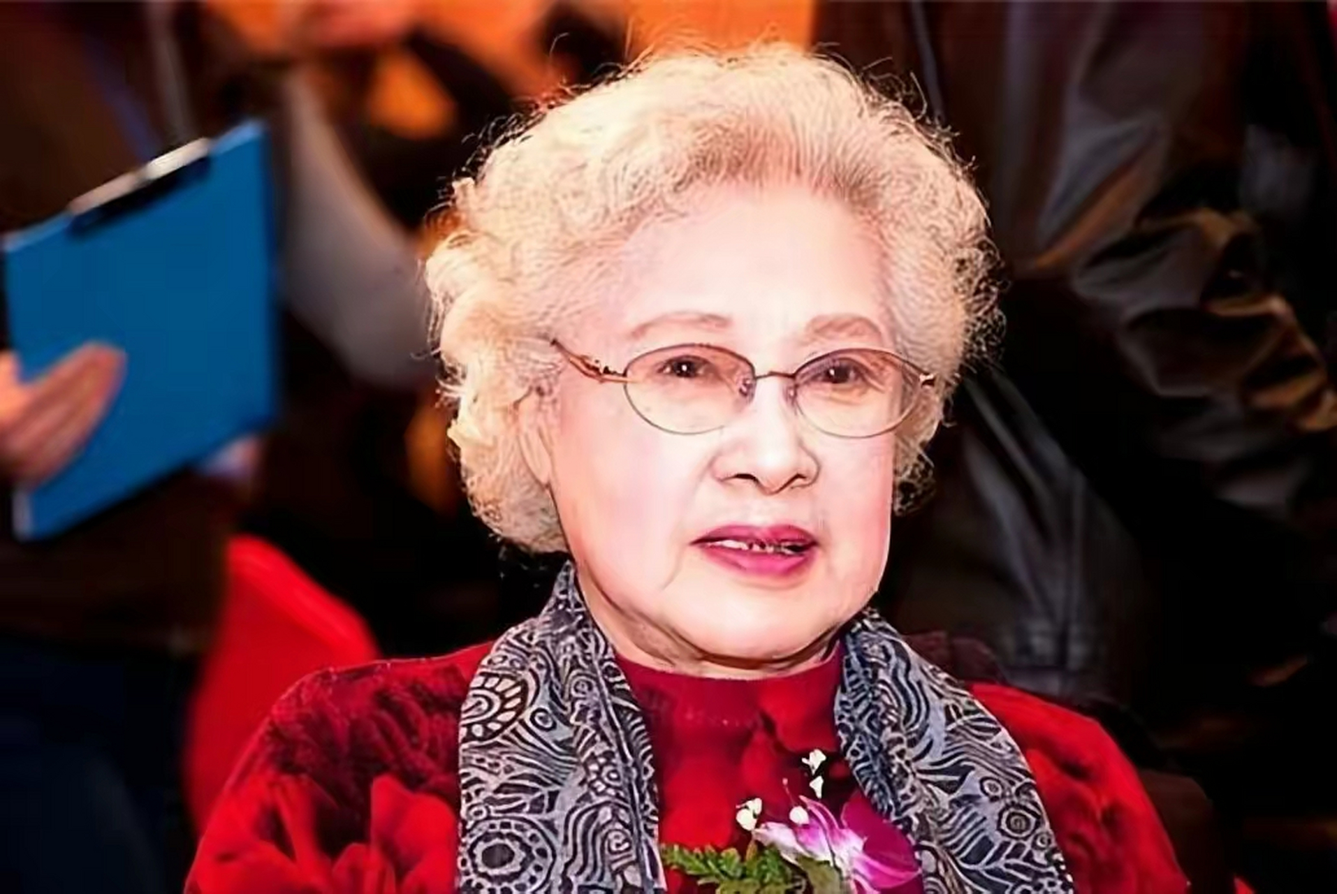 99岁秦怡与81岁女儿金斐姮:前半生很少走动,后半生恢复正常#娱乐最