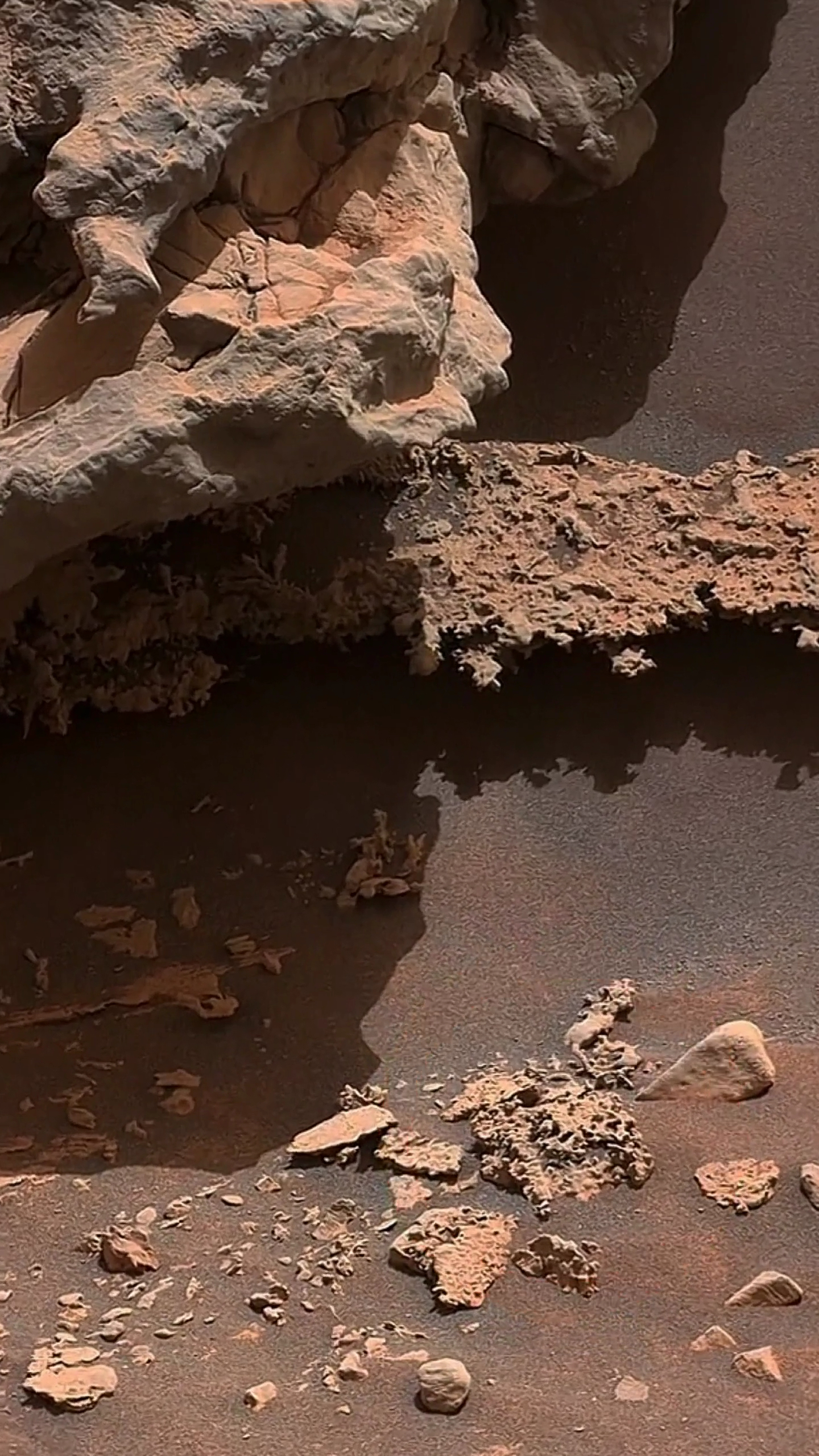 火星车拍摄到的火星地貌