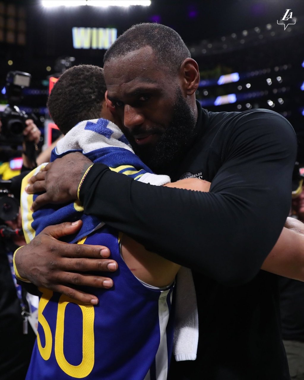 湖人g6122-101大胜勇士,系列赛4-2战胜勇士,挺进西决,西决对阵掘金.