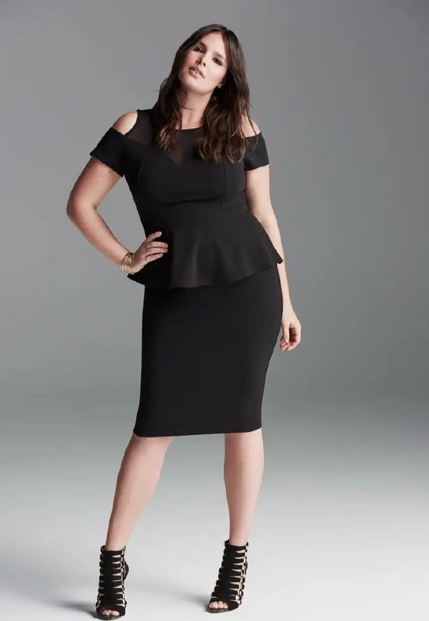 美国大码模特candice huffine,有着举世公认的健康身材.