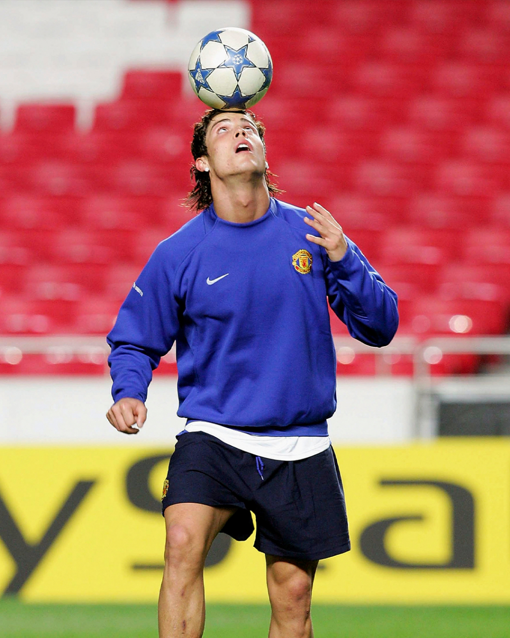 怎么评价年轻时c罗的长相?是不是还是老了更有味道?