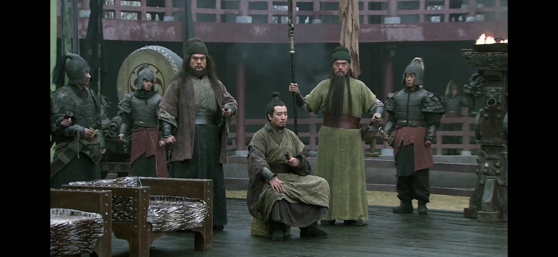 关羽温酒斩华雄