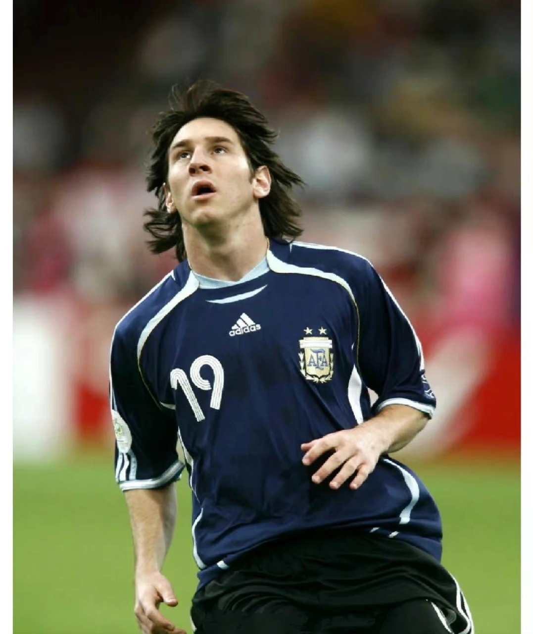 如果梅西能一直留长发的话.#世界杯奇趣说