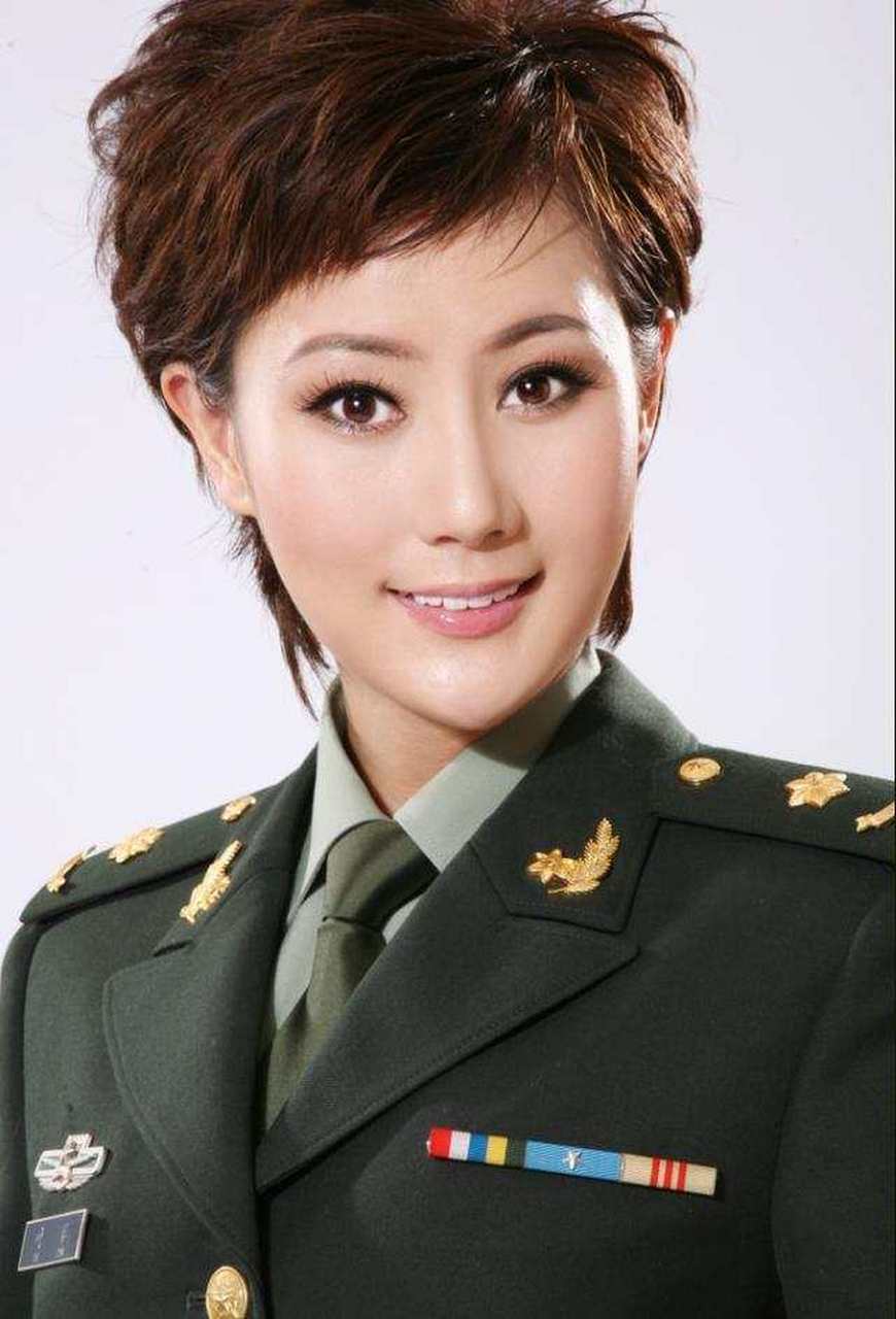 部队文艺女兵(二)