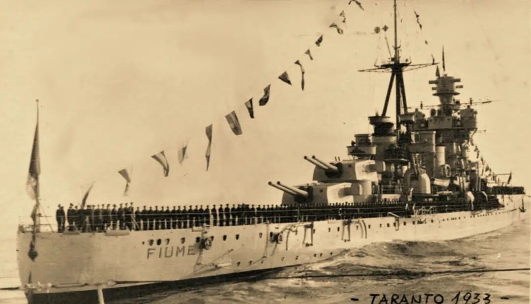 舰船欣赏:意大利海军 扎拉级重巡洋舰