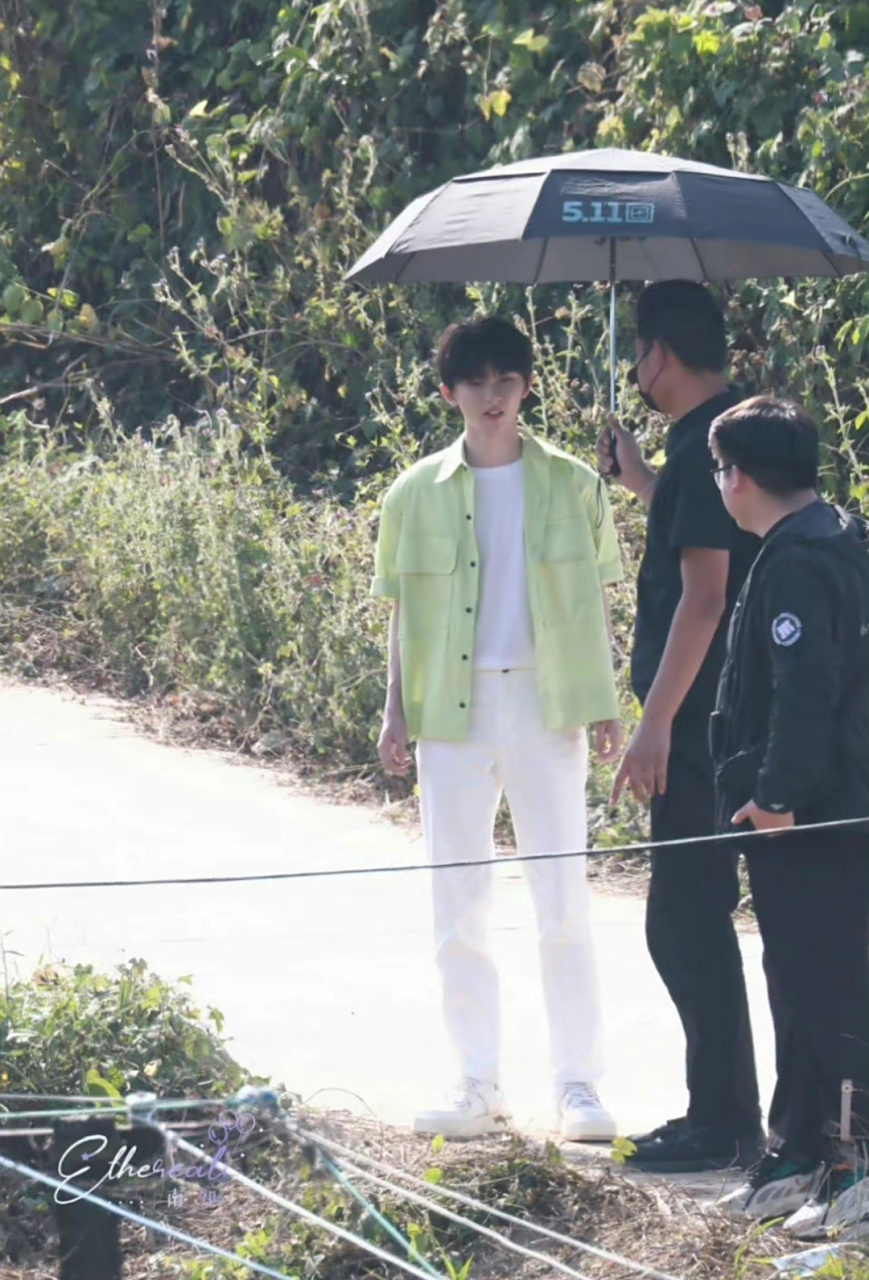 不过白裤子也好久没看到了!#时代少年团