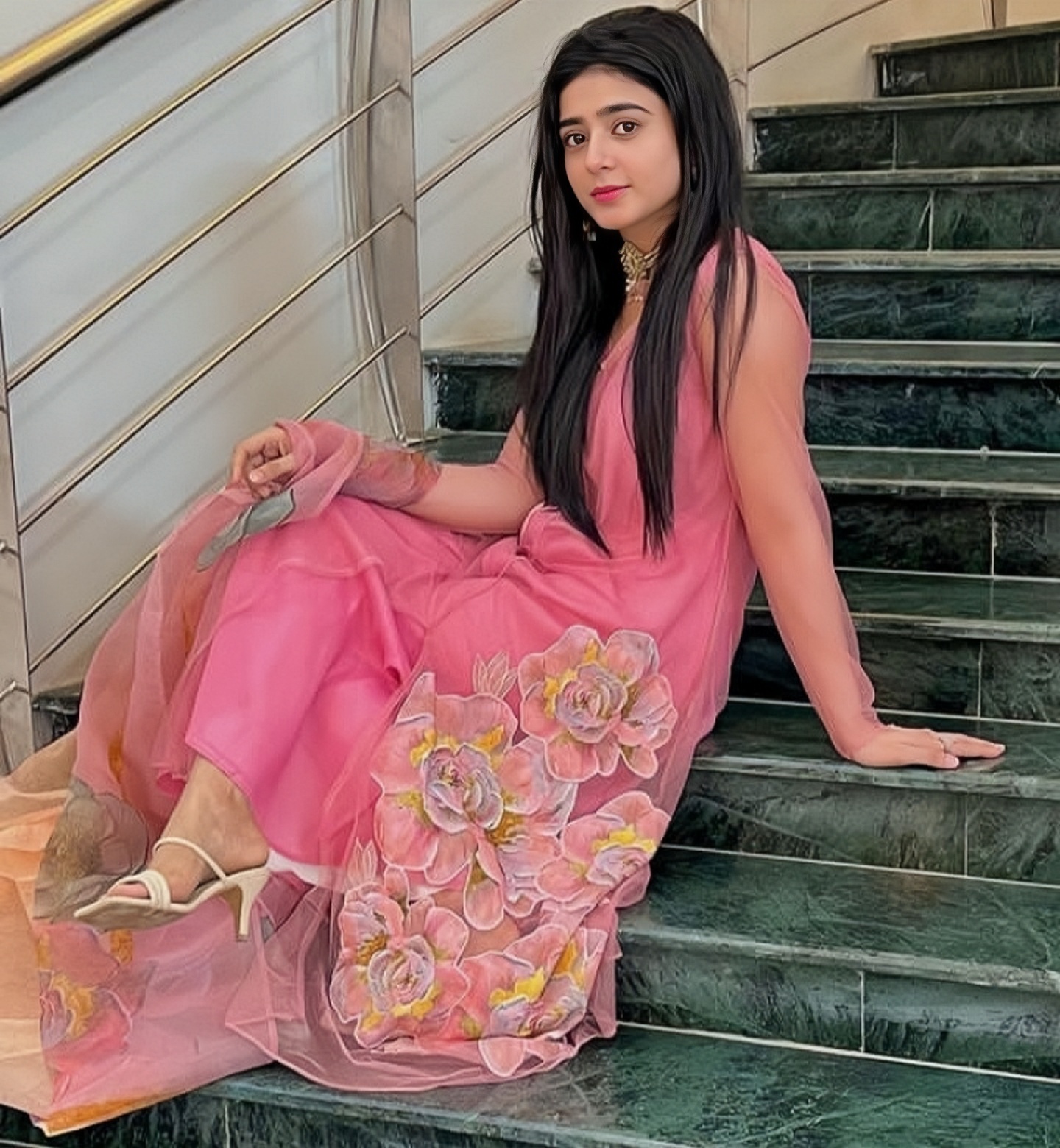 我承认被她们的美所迷住了!巴基斯坦九大美女之九五后