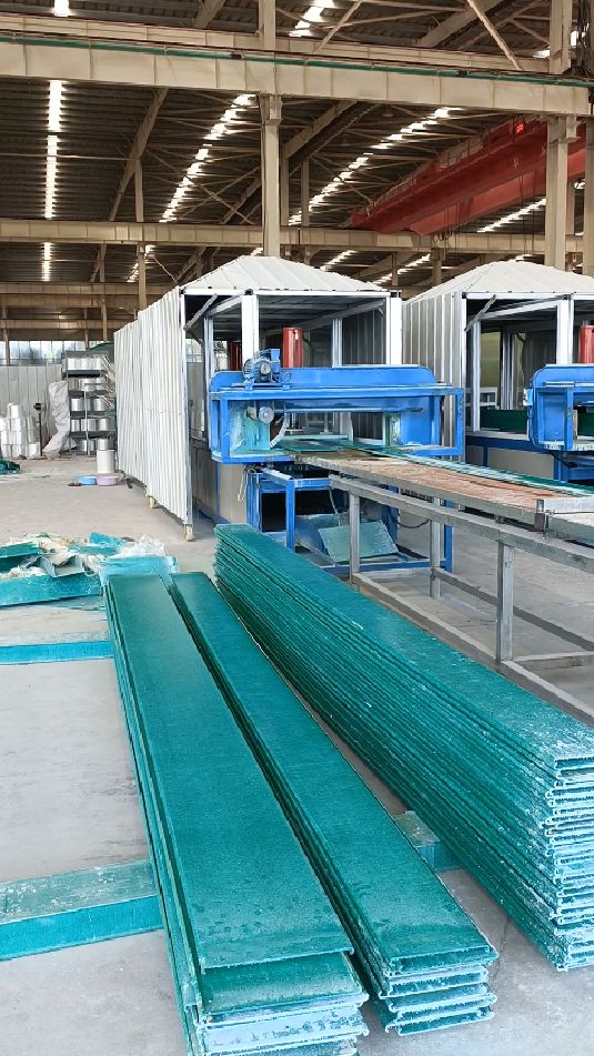 玻璃钢拉挤车间河北巨卫环保