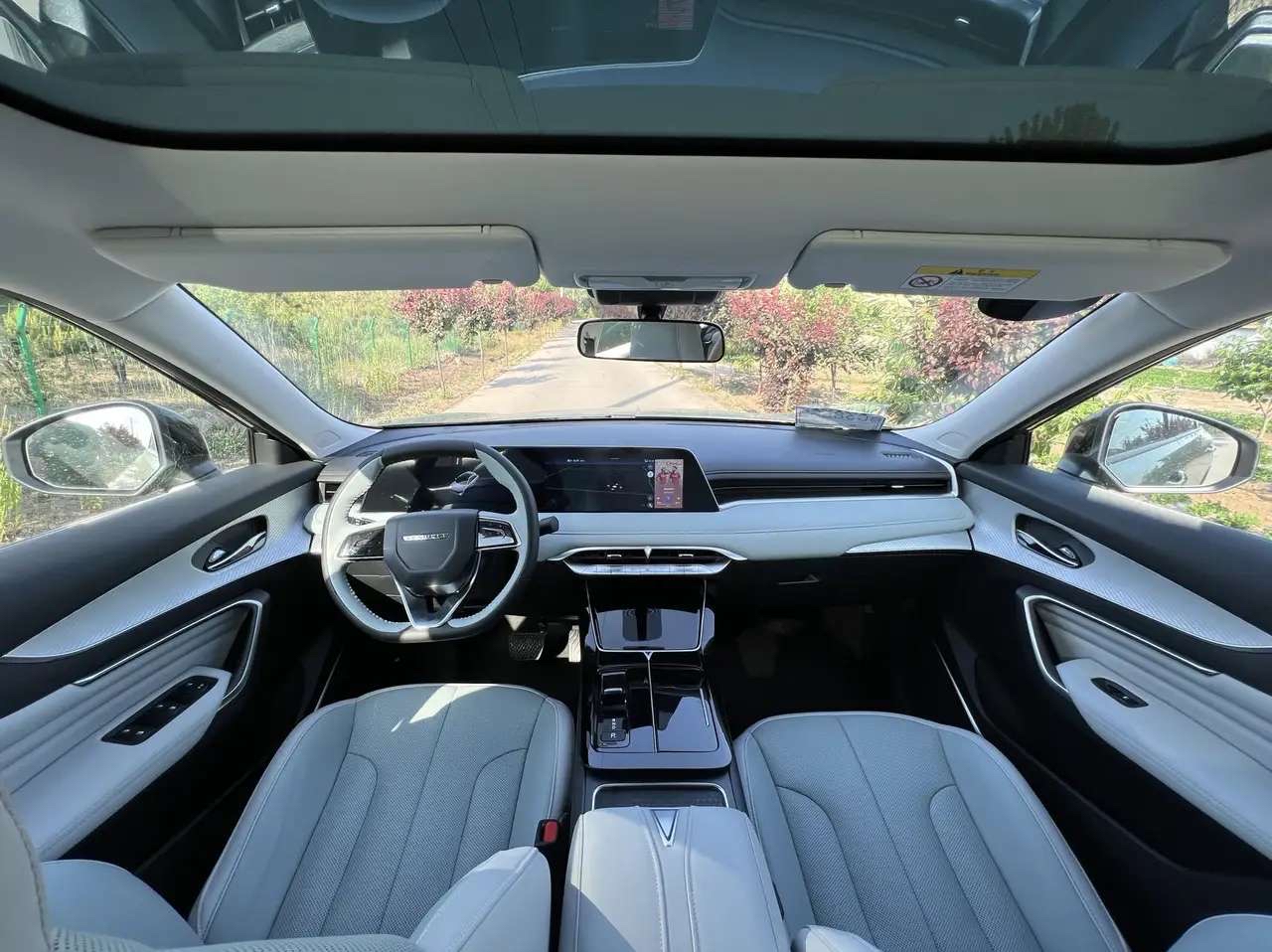 去4s店试驾混动大v