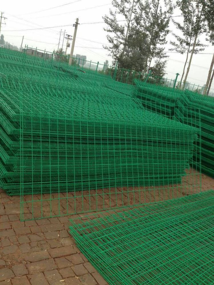 现货双边丝护栏网货场提货