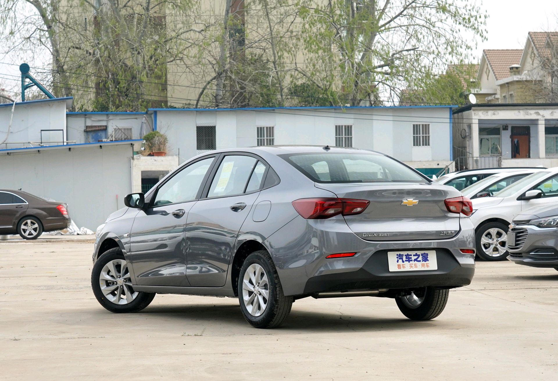 2021款雪佛兰科沃兹,售8.99万-9.99万,现在跌至5.49万起