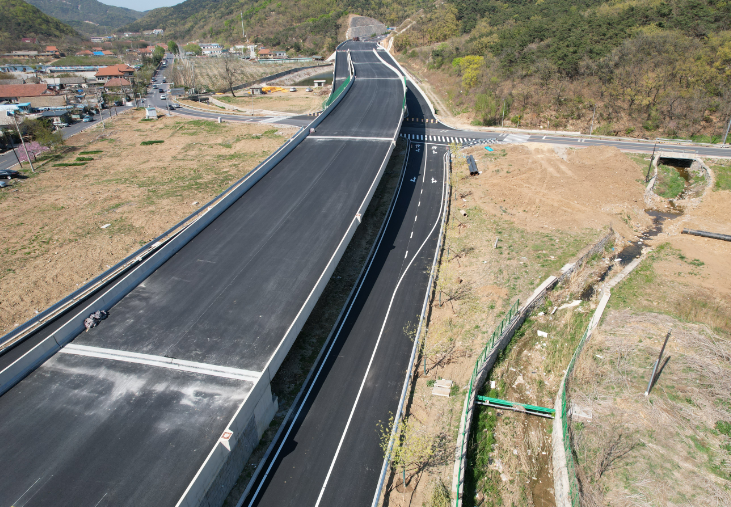 大连至旅顺中部通道工程前黄线至横山寺段提前交工通车
