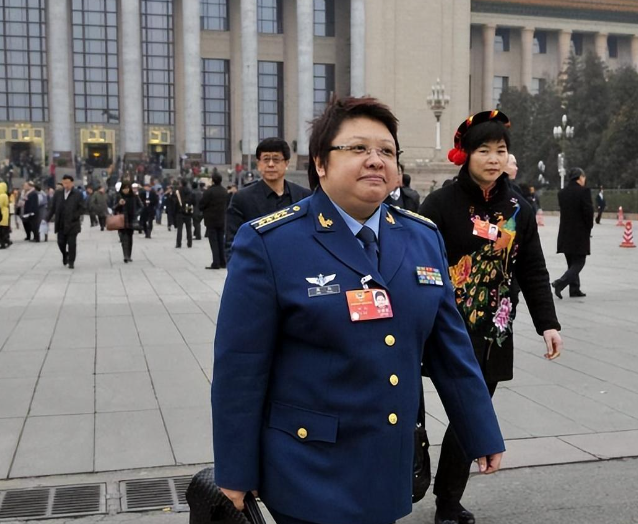 五位隱藏很深的明星軍銜!蔡國慶差點當上將軍,潘長江讓人很意外