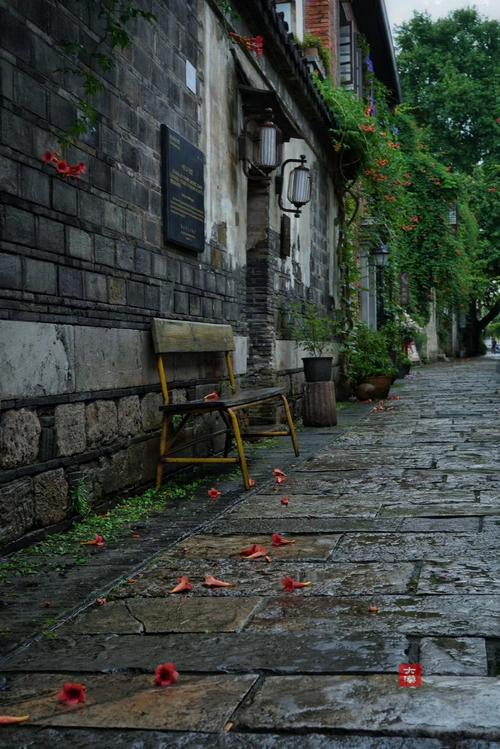 一半阴雨一半晴图片图片