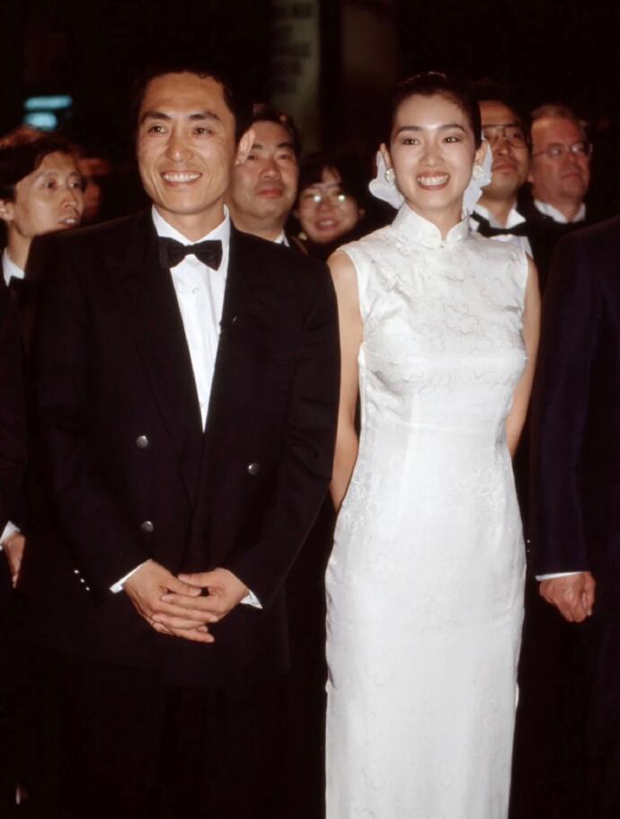 有一种美叫"巩俐穿旗袍",端庄又大方,让外国人见识到东方美!