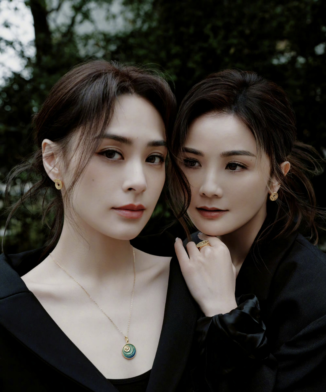 twins写真黑白照,看起来跟死了人一样[捂脸]