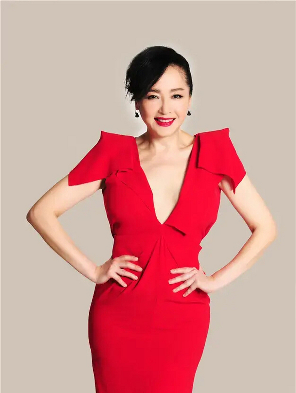 恬妞和吴京在《夺帅》中,是两人第二次合作.