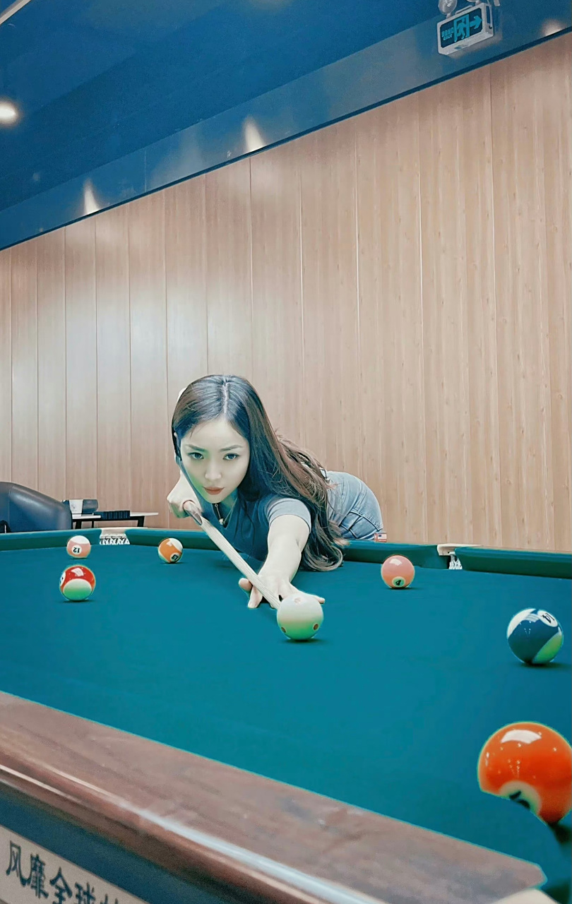 美女裁判王钟瑶的一些随拍[舔屏]#养眼美女# #王钟瑶