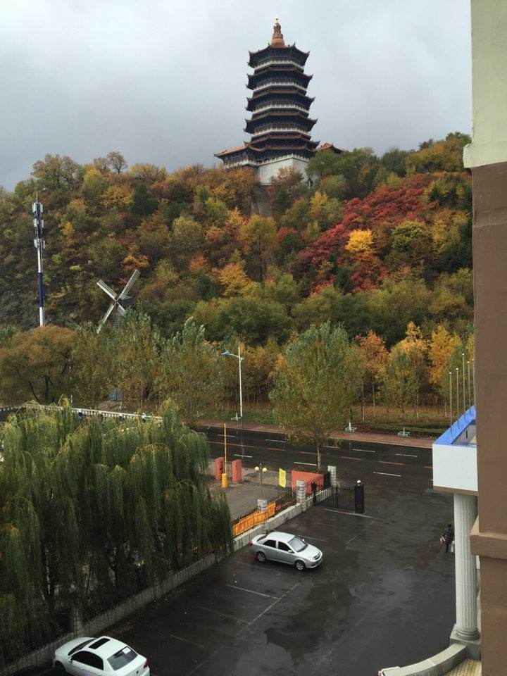 辽源龙首山大门图片